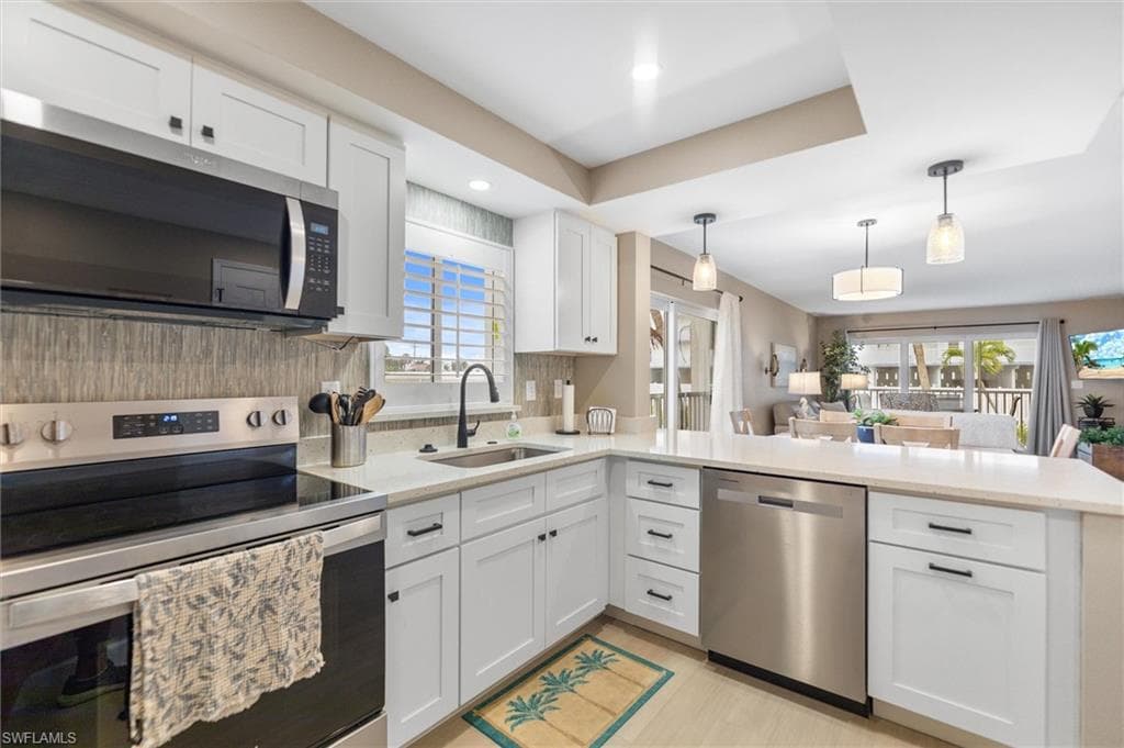 6900 Estero BLVD 108-5