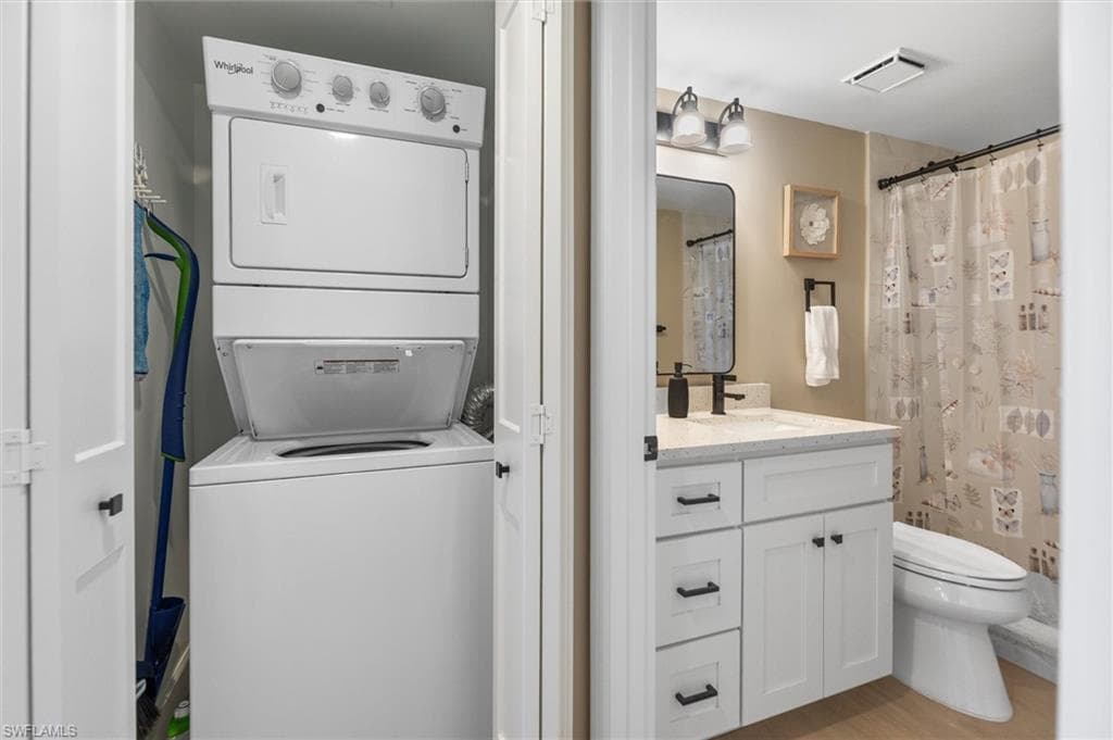6900 Estero BLVD 108-22