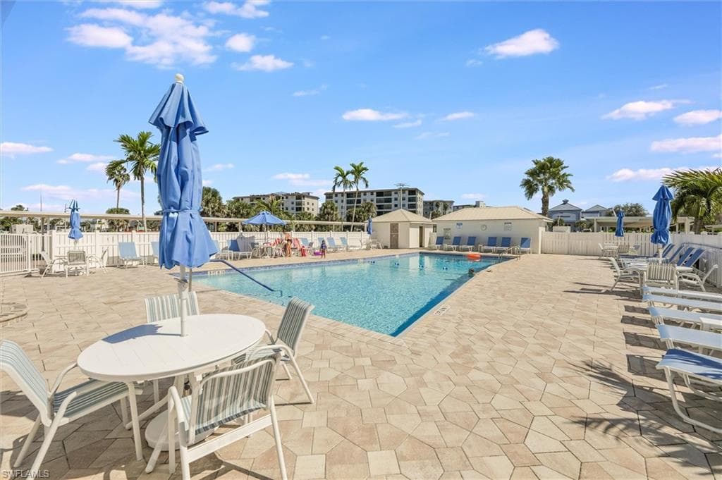 6900 Estero BLVD 108-23