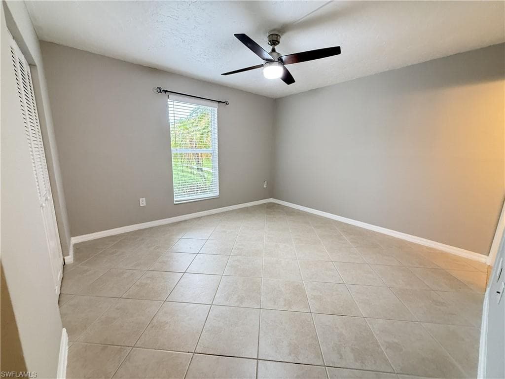 12630 Kenwood LN B-12