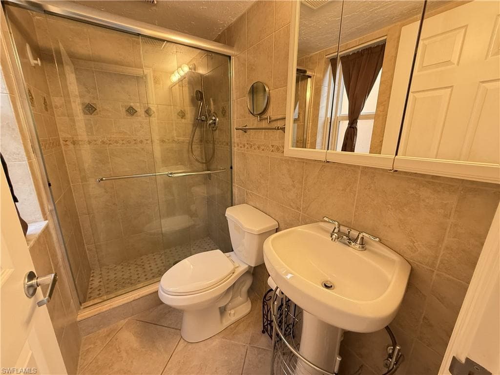 12630 Kenwood LN B-14