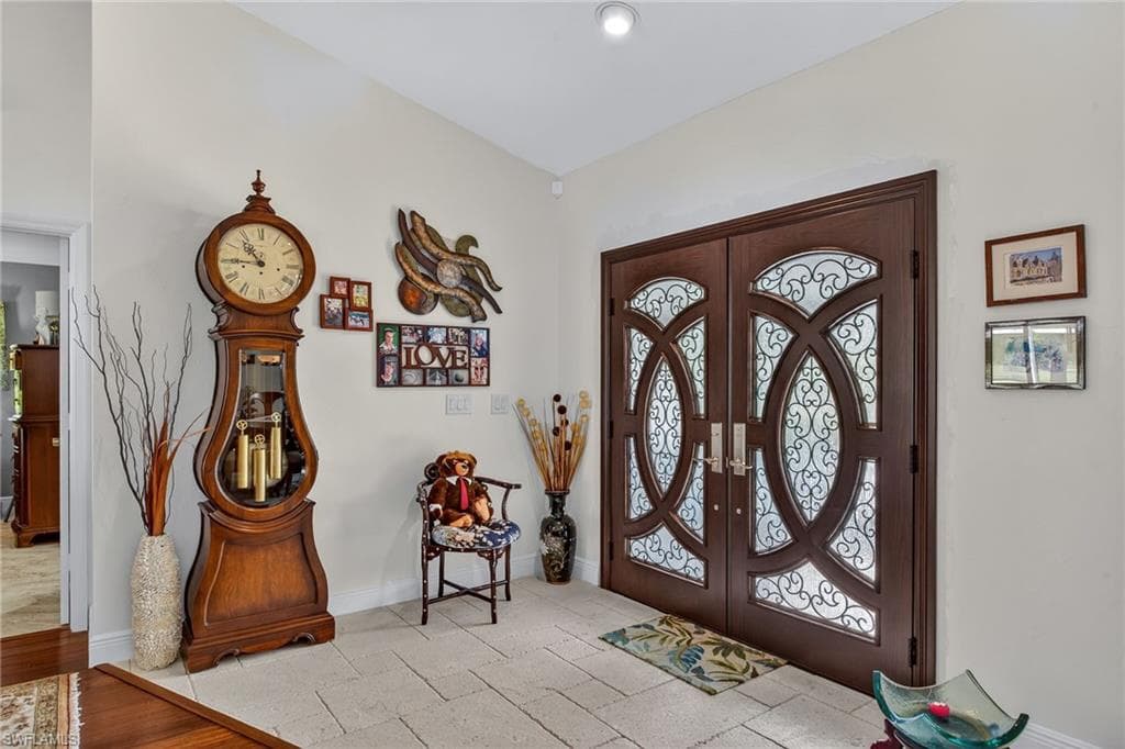 681 Saint Andrews BLVD-3