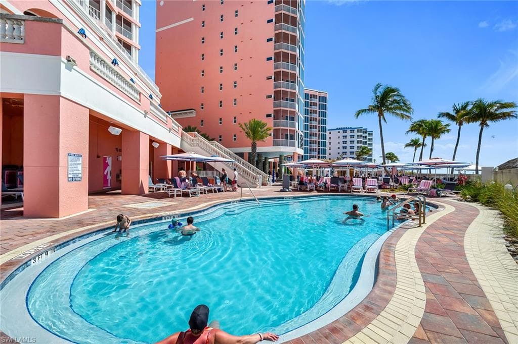 200 Estero BLVD 107-36