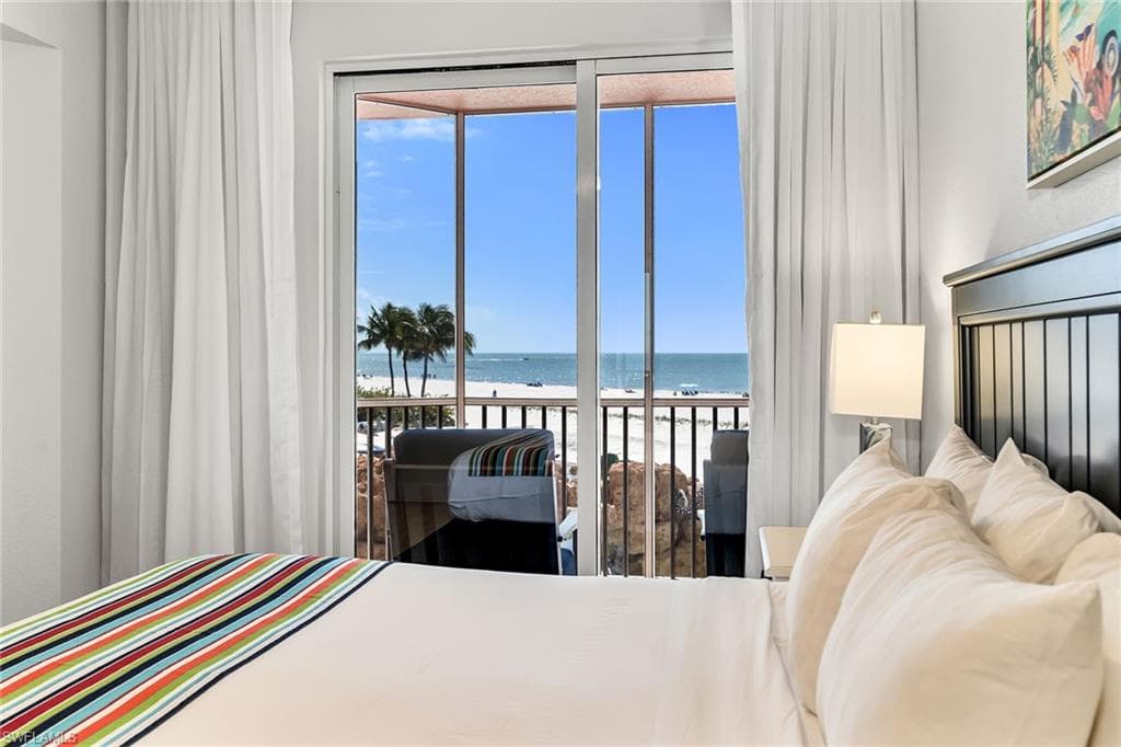 200 Estero BLVD 107-9