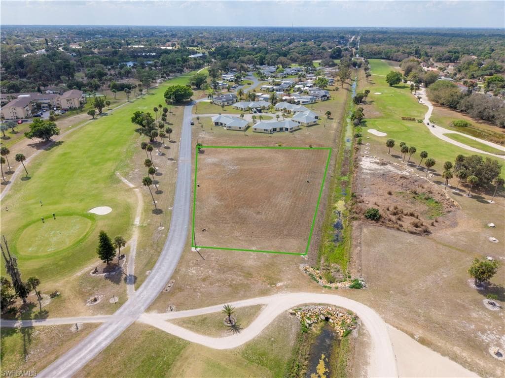 31-41 E Greens BLVD-6