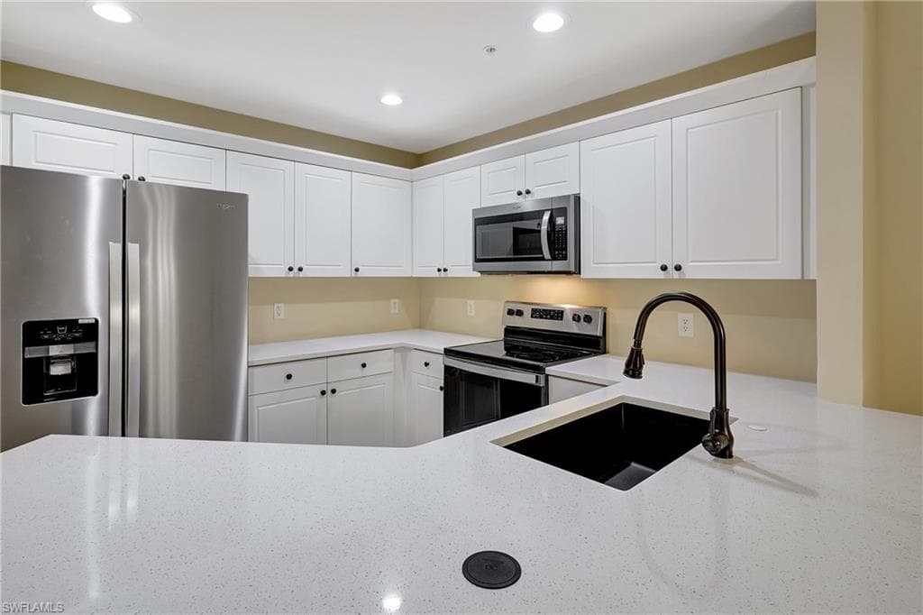 1500 SW 50TH ST 103-28
