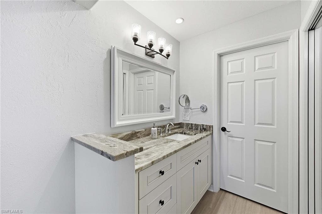 13205 Sherburne CIR 201-15