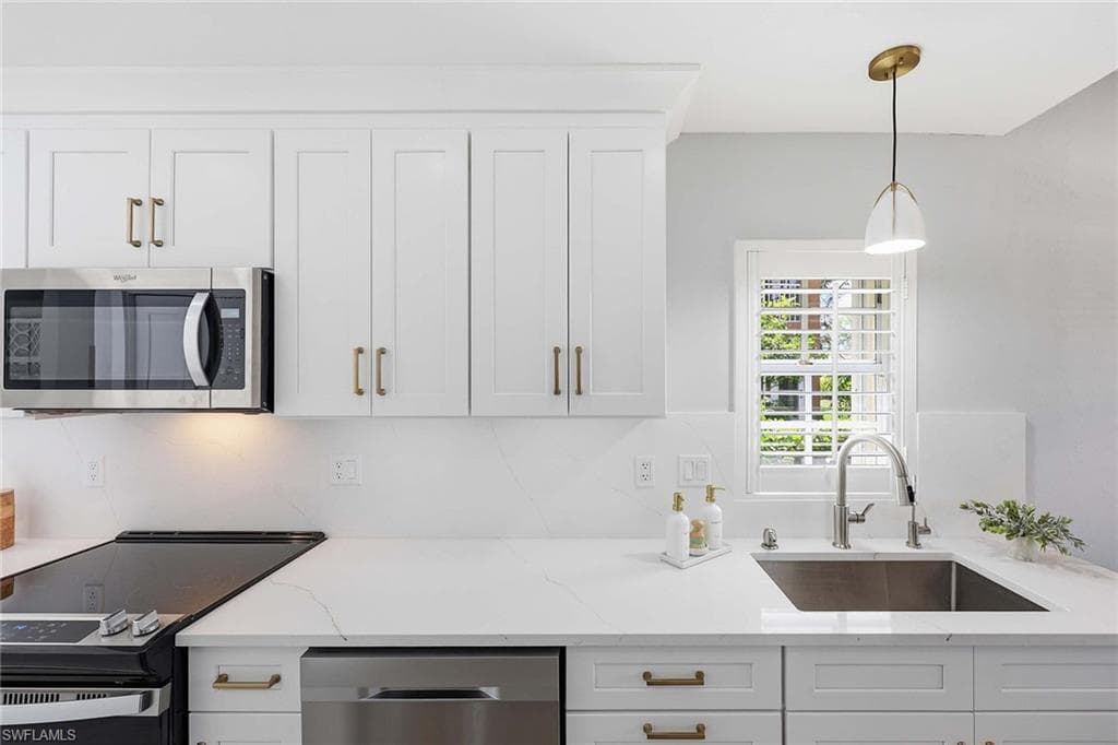 13205 Sherburne CIR 201-11