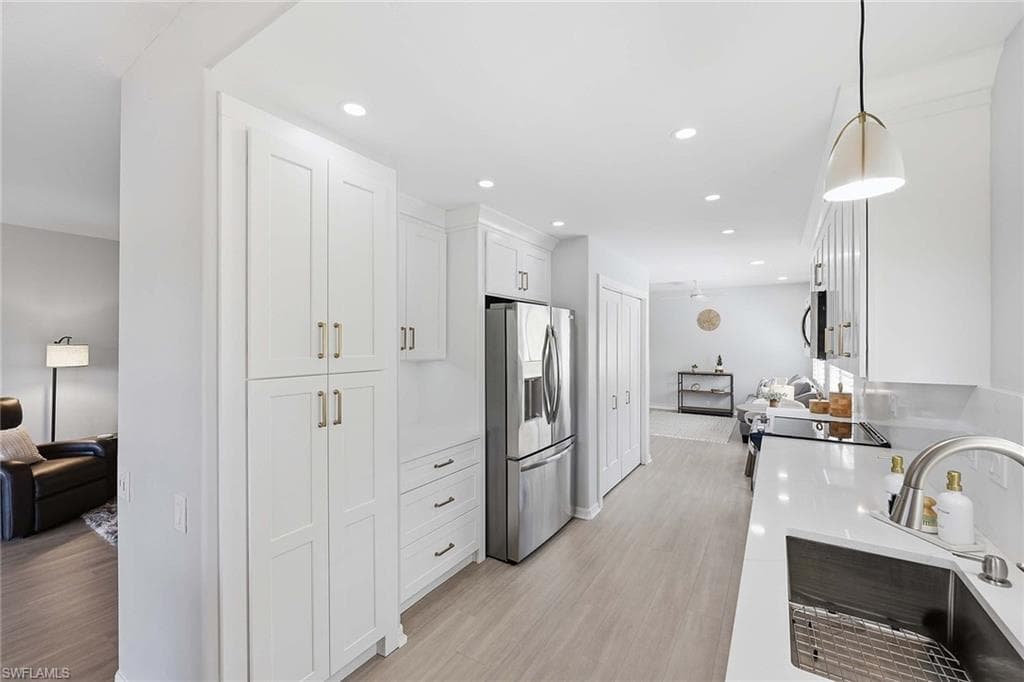 13205 Sherburne CIR 201-4