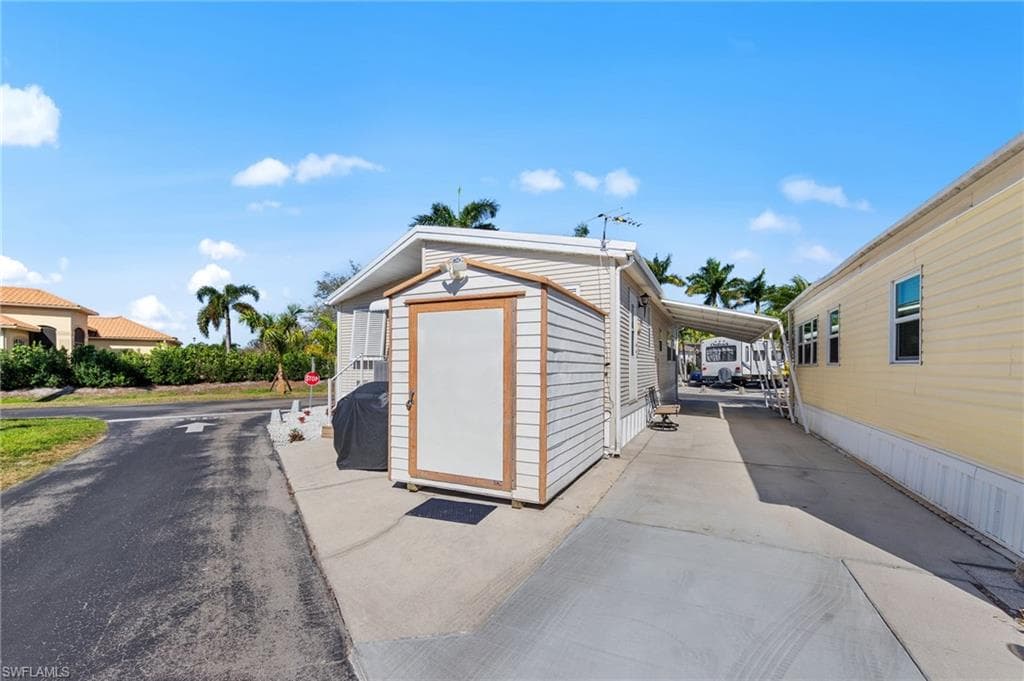 11791 Papershell DR-9