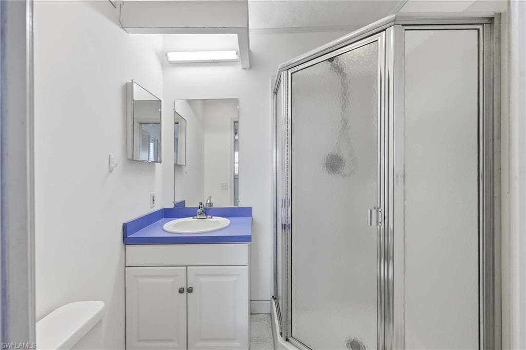 1377 11th CT N-14