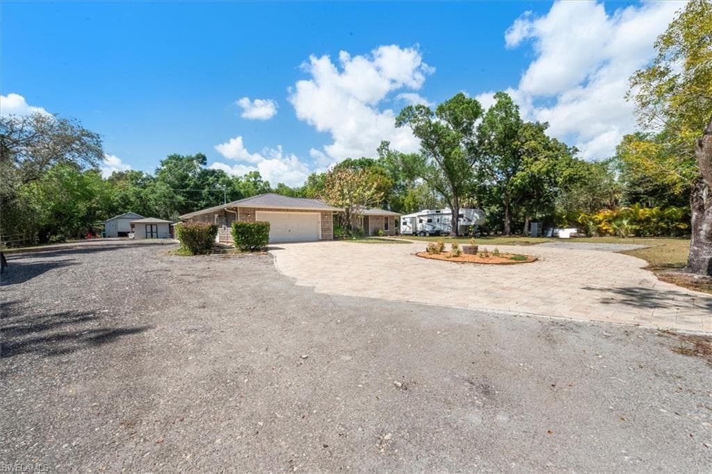 15710 Shamrock DR-9