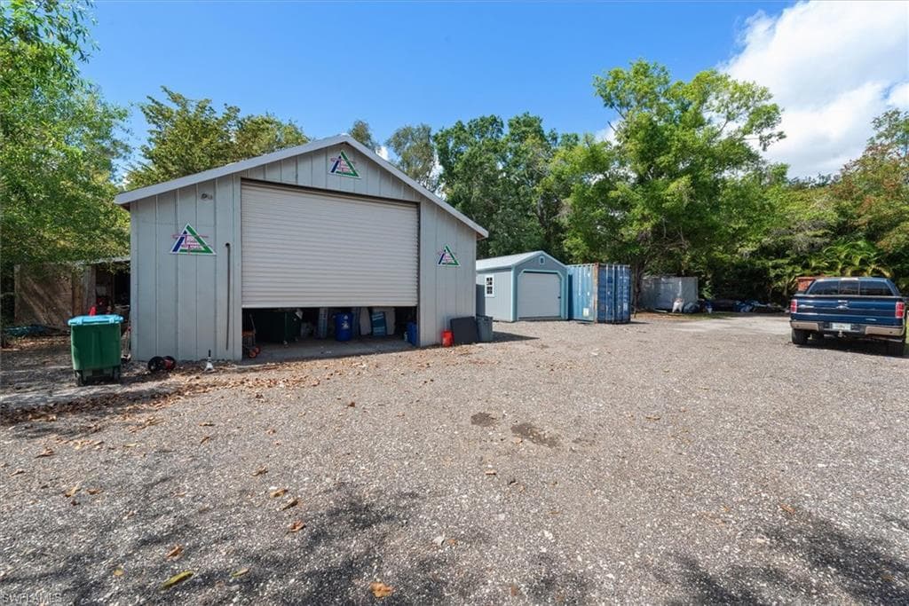 15710 Shamrock DR-34