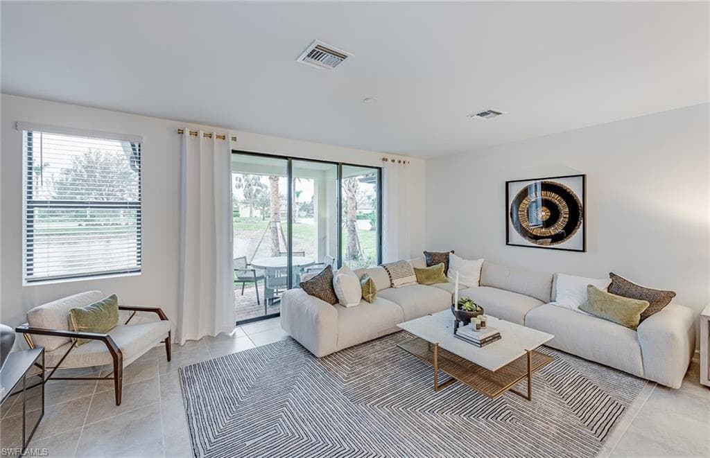 1561 Lake Jessup CIR-5