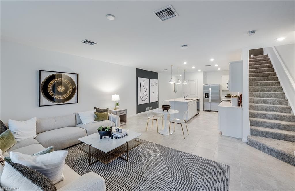 1561 Lake Jessup CIR-10