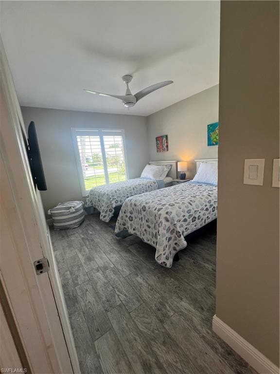 13226 Winsford LN-16
