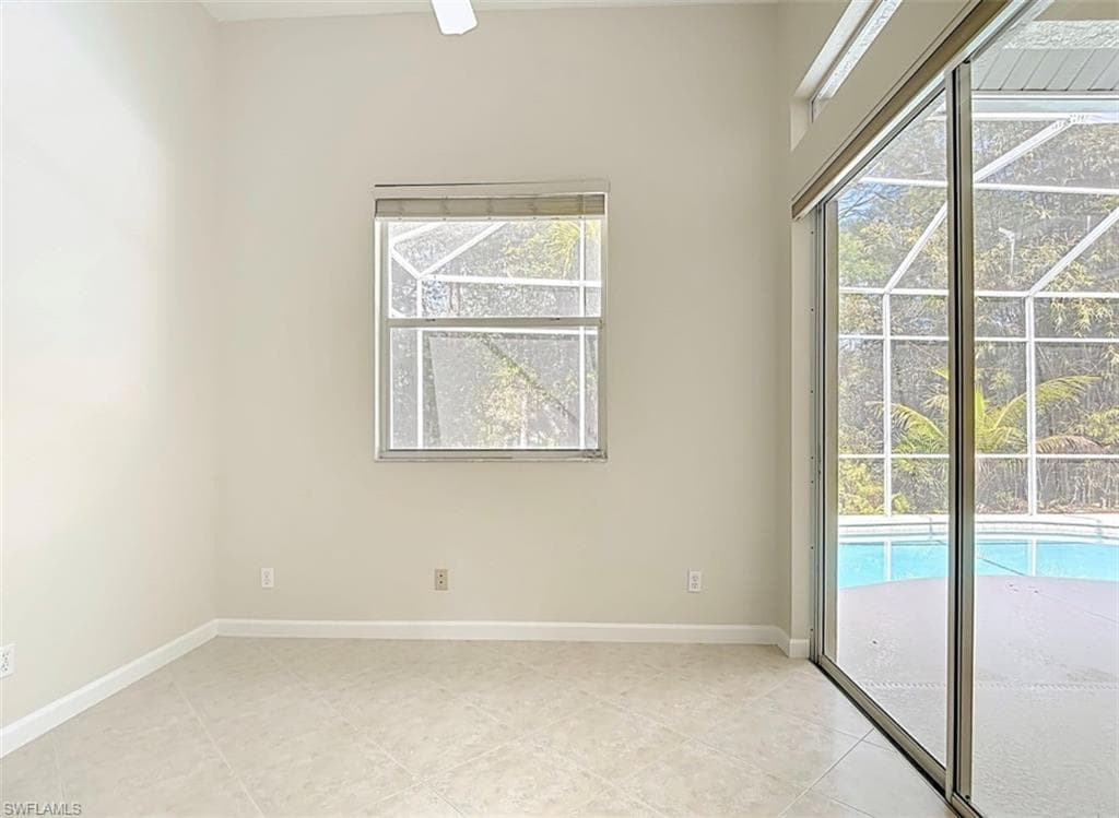 615 Soliel DR-23