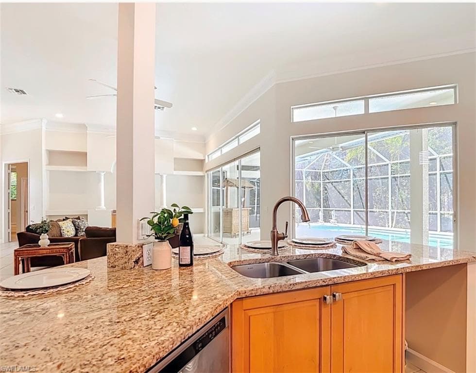 615 Soliel DR-6