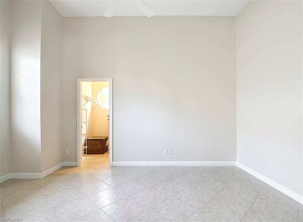 615 Soliel DR-32