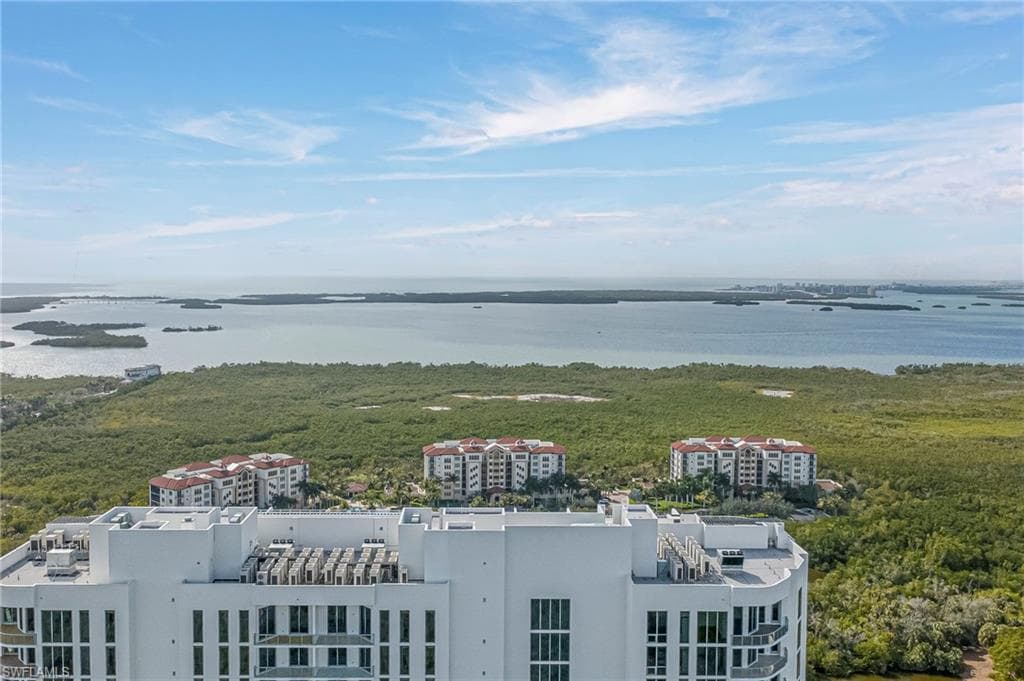 4810 Pelican Colony BLVD 704-23