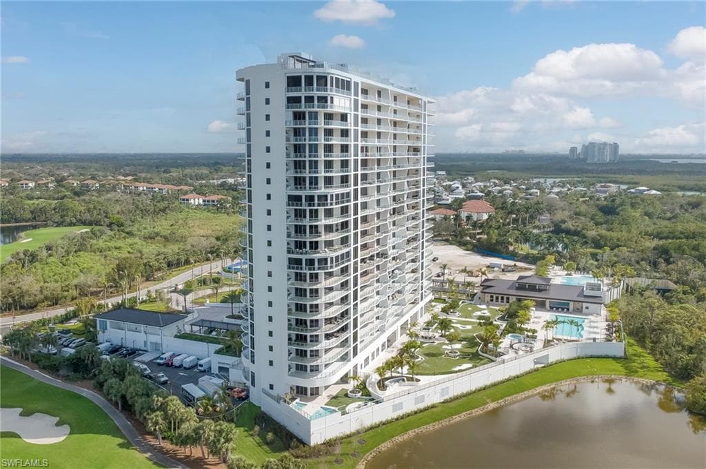 4810 Pelican Colony BLVD 704-27