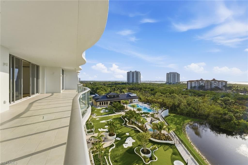4810 Pelican Colony BLVD 704-16