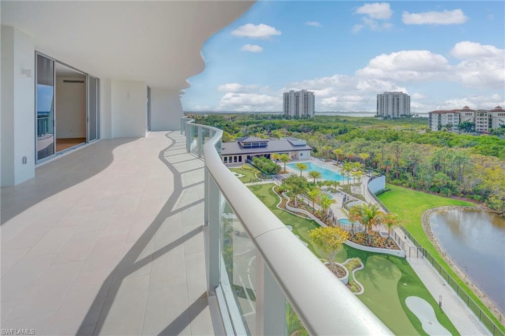 4810 Pelican Colony BLVD 704-32