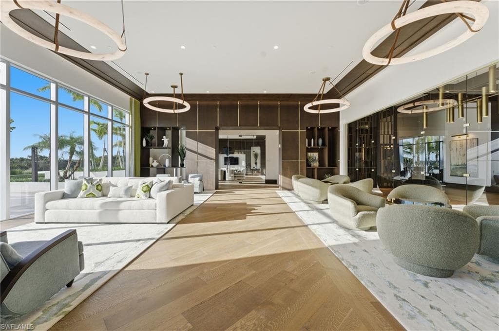 4810 Pelican Colony BLVD 704-9