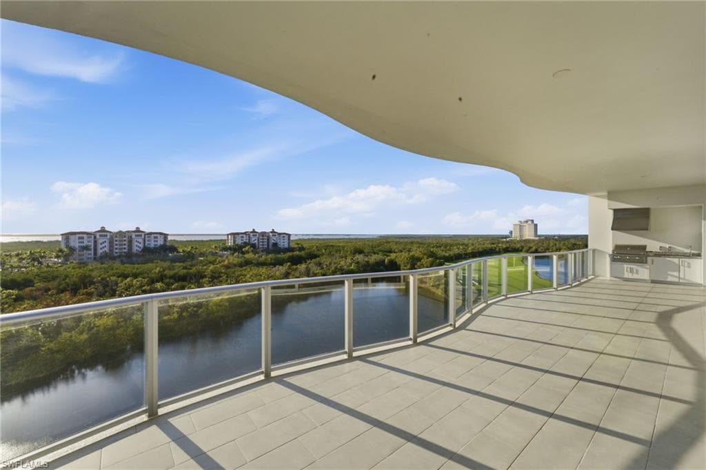 4810 Pelican Colony BLVD 704-15
