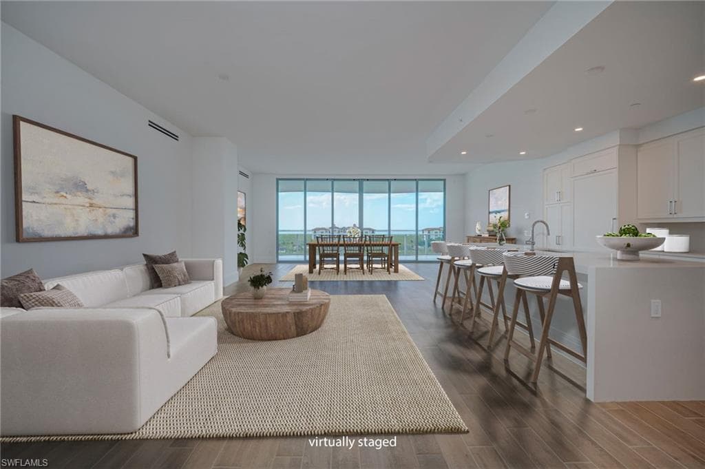 4810 Pelican Colony BLVD 704-35
