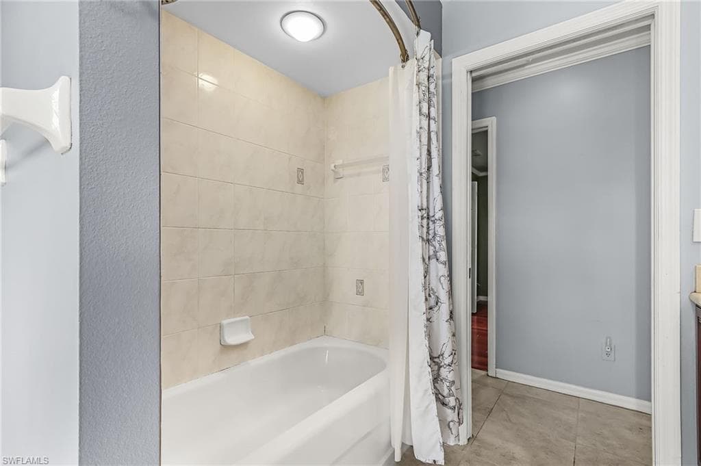 6861 Cadet AVE-29