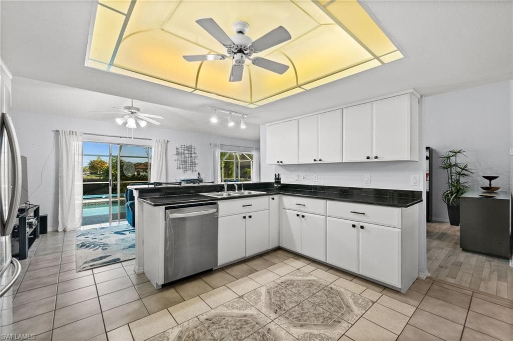 1229 SW 24th ST-18