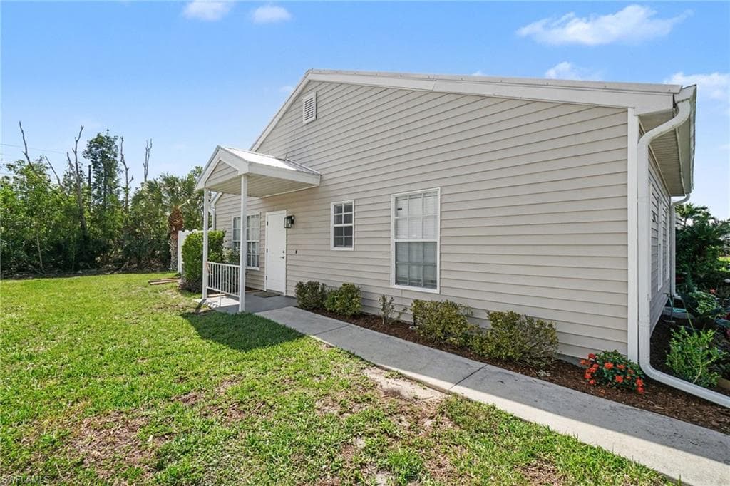 6081 Lake Front DR-3