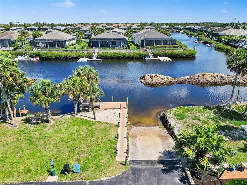 6081 Lake Front DR-36