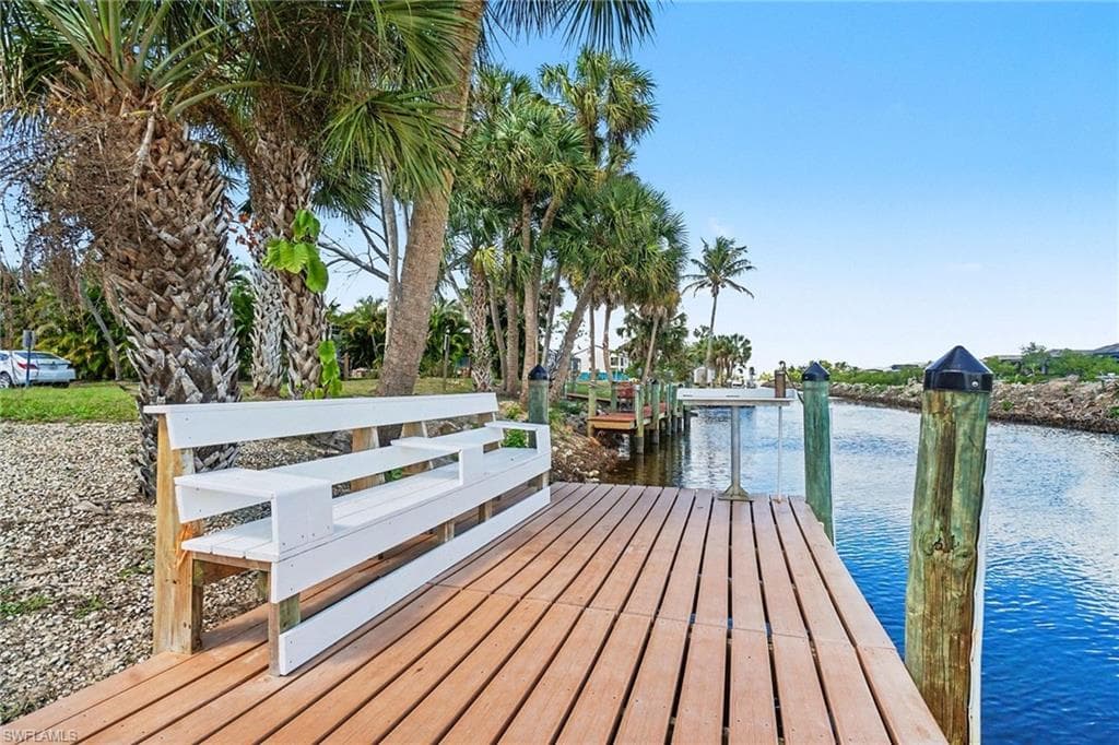 6081 Lake Front DR-32