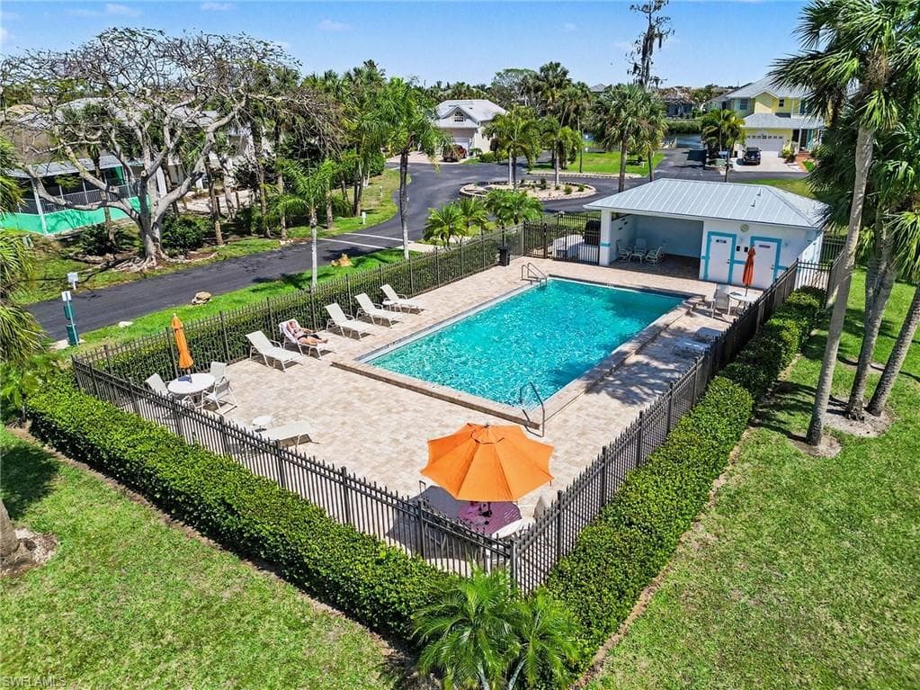 6081 Lake Front DR-34