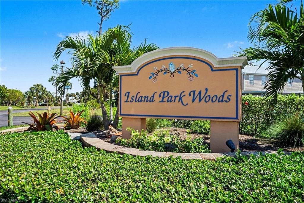 6081 Lake Front DR-33