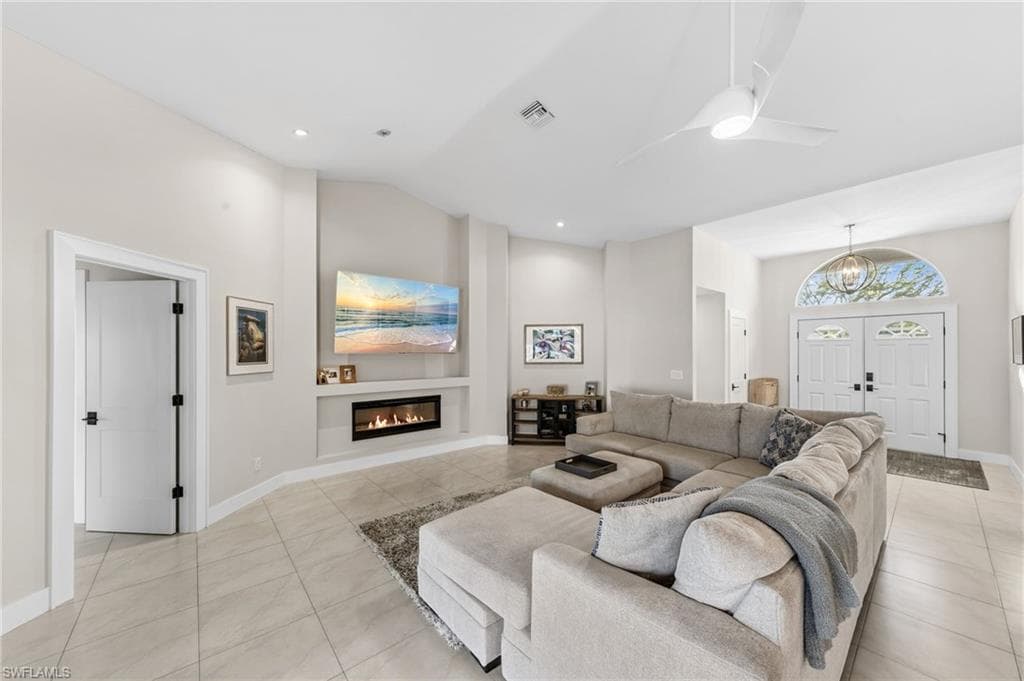 4724 Riverside DR-6