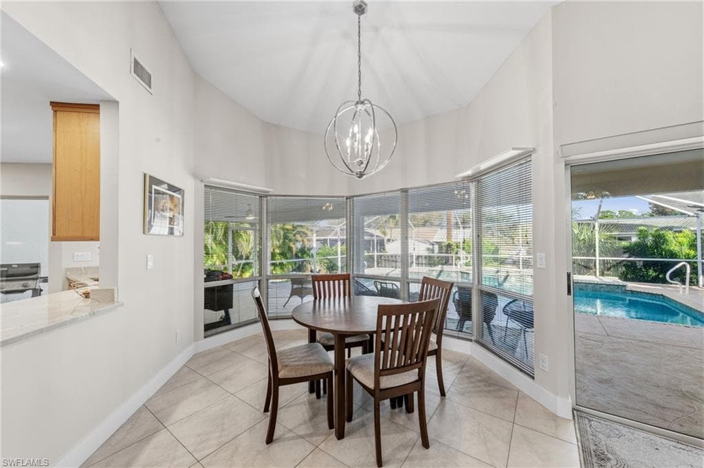 4724 Riverside DR-13