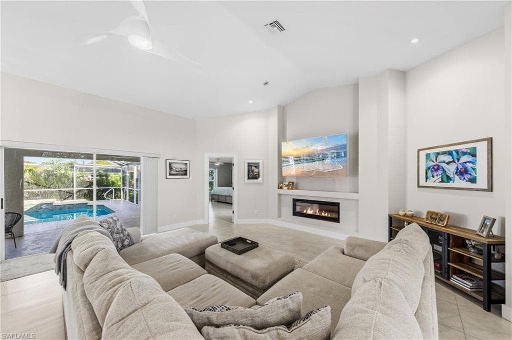 4724 Riverside DR-5