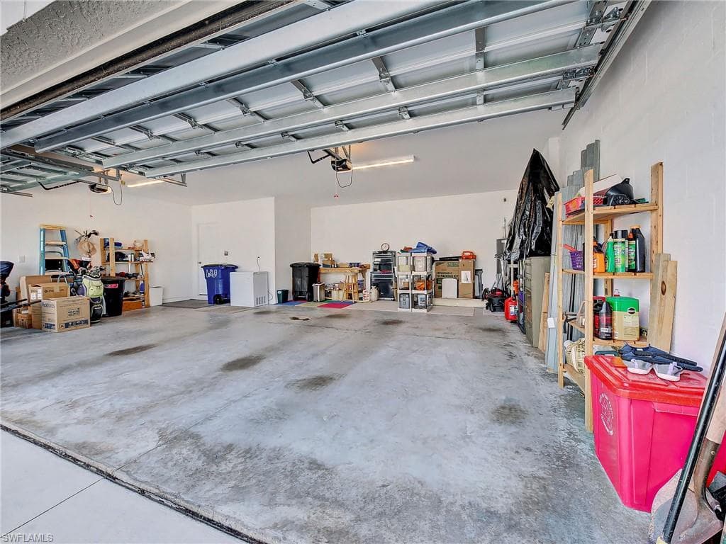 17154 Monte Isola WAY-39