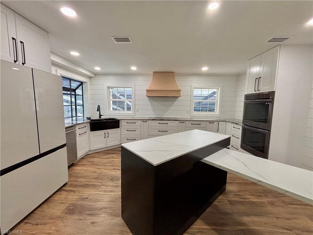 15493 Chloe CIR-14