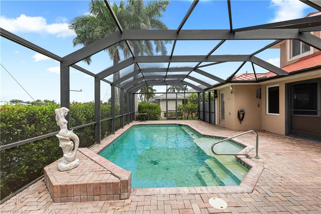 11913 Princess Grace CT-3