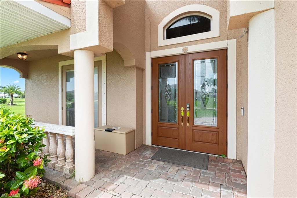 11913 Princess Grace CT-5