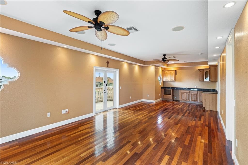 11913 Princess Grace CT-31