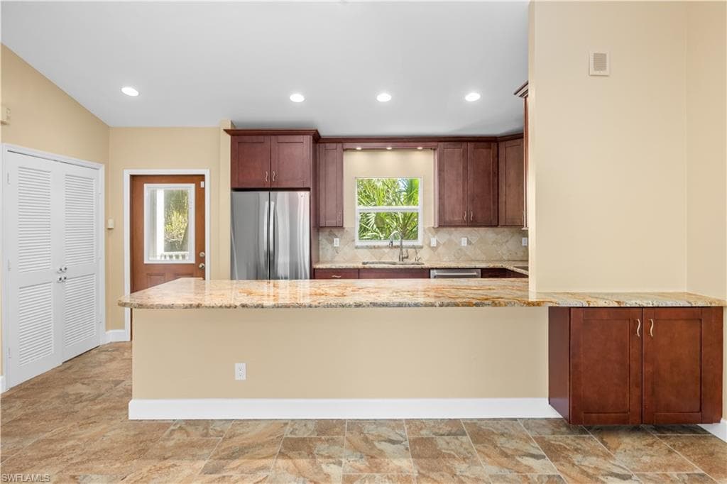 1813 Long Point LN-6