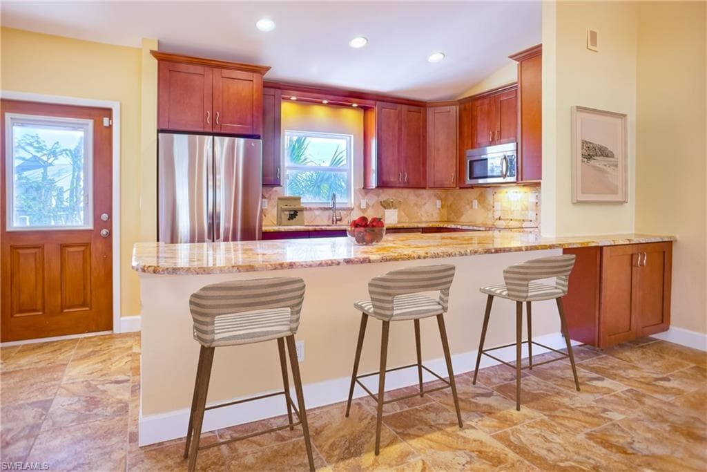 1813 Long Point LN-7