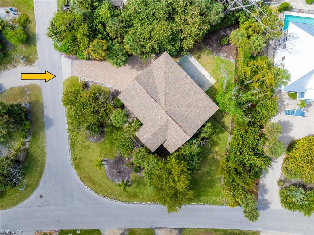 1813 Long Point LN-33