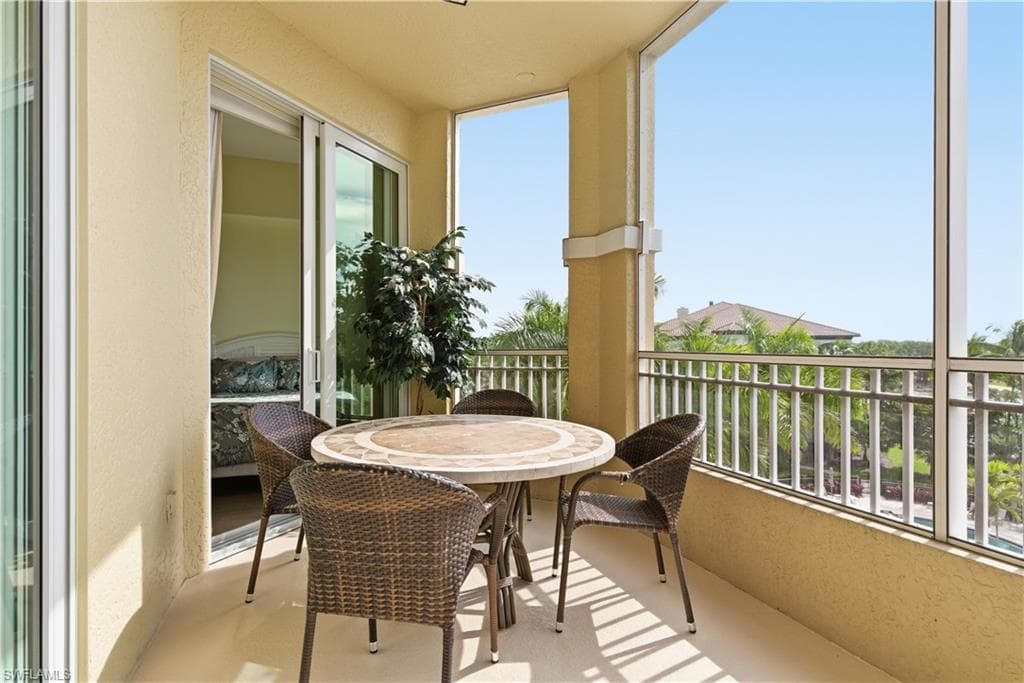2748 Tiburon BLVD E C404-28