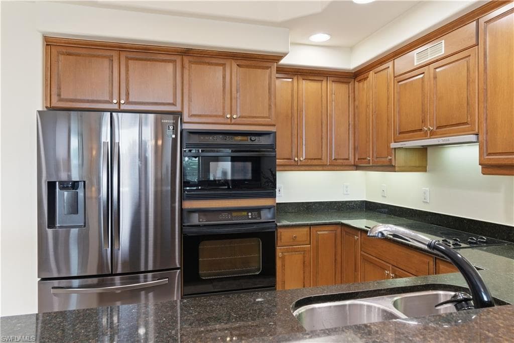 2748 Tiburon BLVD E C404-5